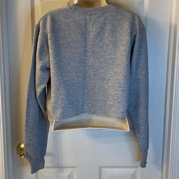 Gray cropped sweatshirt - Picture 3 of 4